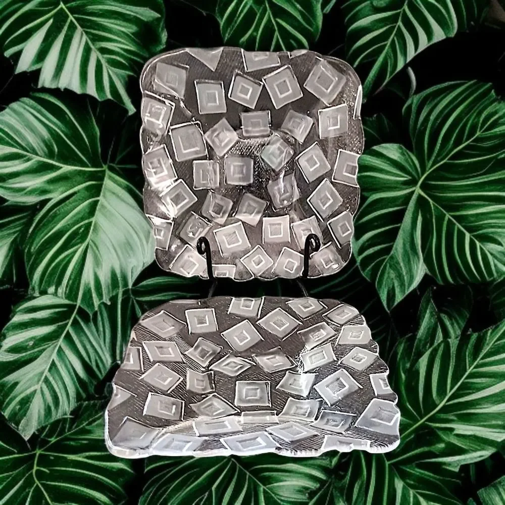 2 Mikasa Clear Glass Plates Side Frosted Square‎ Design Geometric Salad Snack